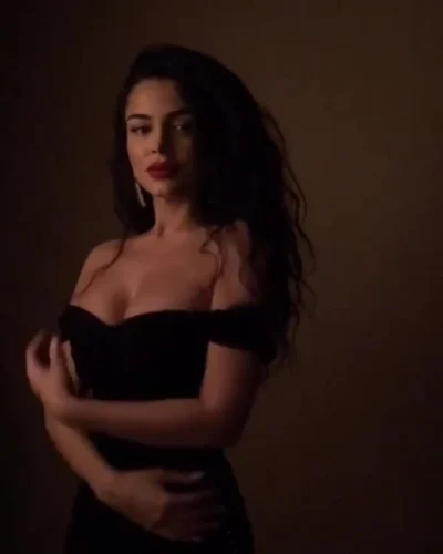 Young Sexy Azeri Slut Dance