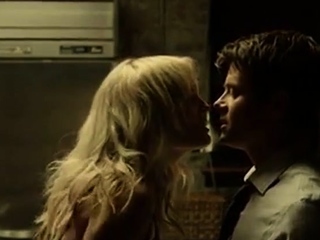 Malin Ackerman – Blond svensk brud i tjnstefel